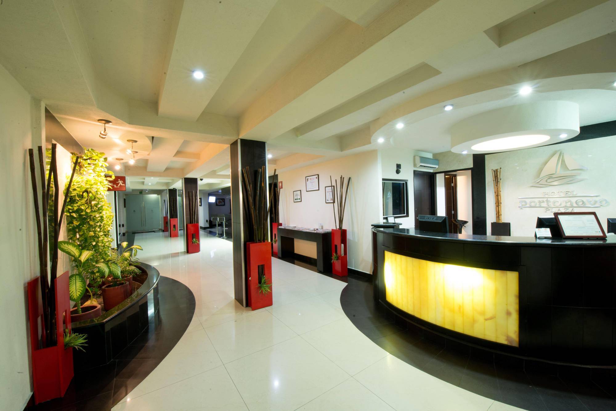 Hotel Portonovo Plaza Malecon Puerto Vallarta Extérieur photo